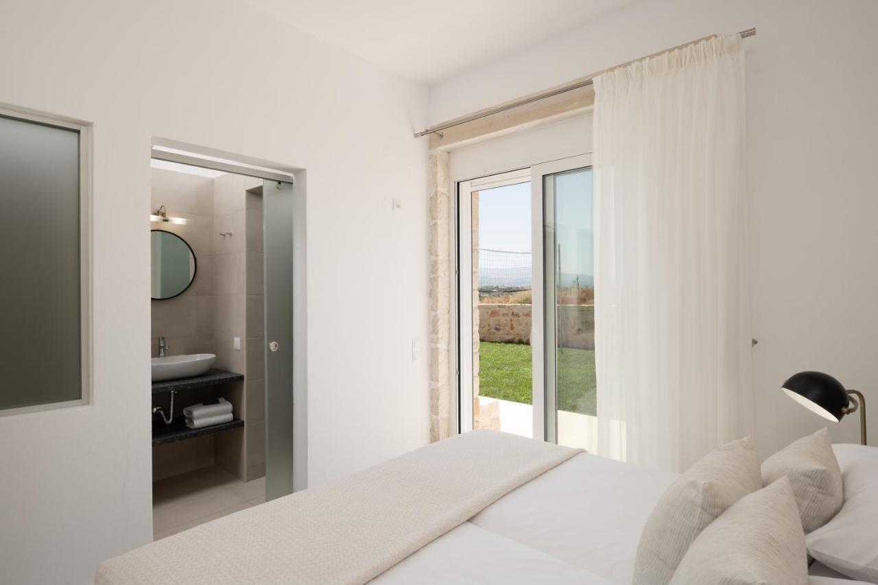 Evaero Villas I, Ii, Iii, IV - An Ever-So Inviting Escape, By Thinkvilla Σφάκα Εξωτερικό φωτογραφία