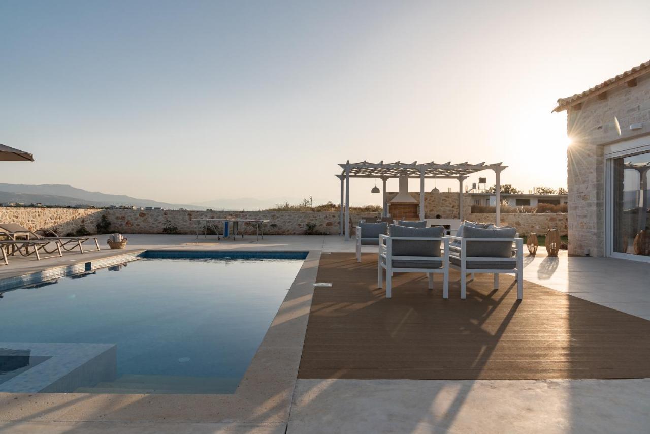Evaero Villas I, Ii, Iii, IV - An Ever-So Inviting Escape, By Thinkvilla Σφάκα Εξωτερικό φωτογραφία