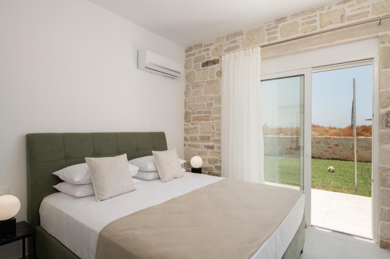 Evaero Villas I, Ii, Iii, IV - An Ever-So Inviting Escape, By Thinkvilla Σφάκα Εξωτερικό φωτογραφία