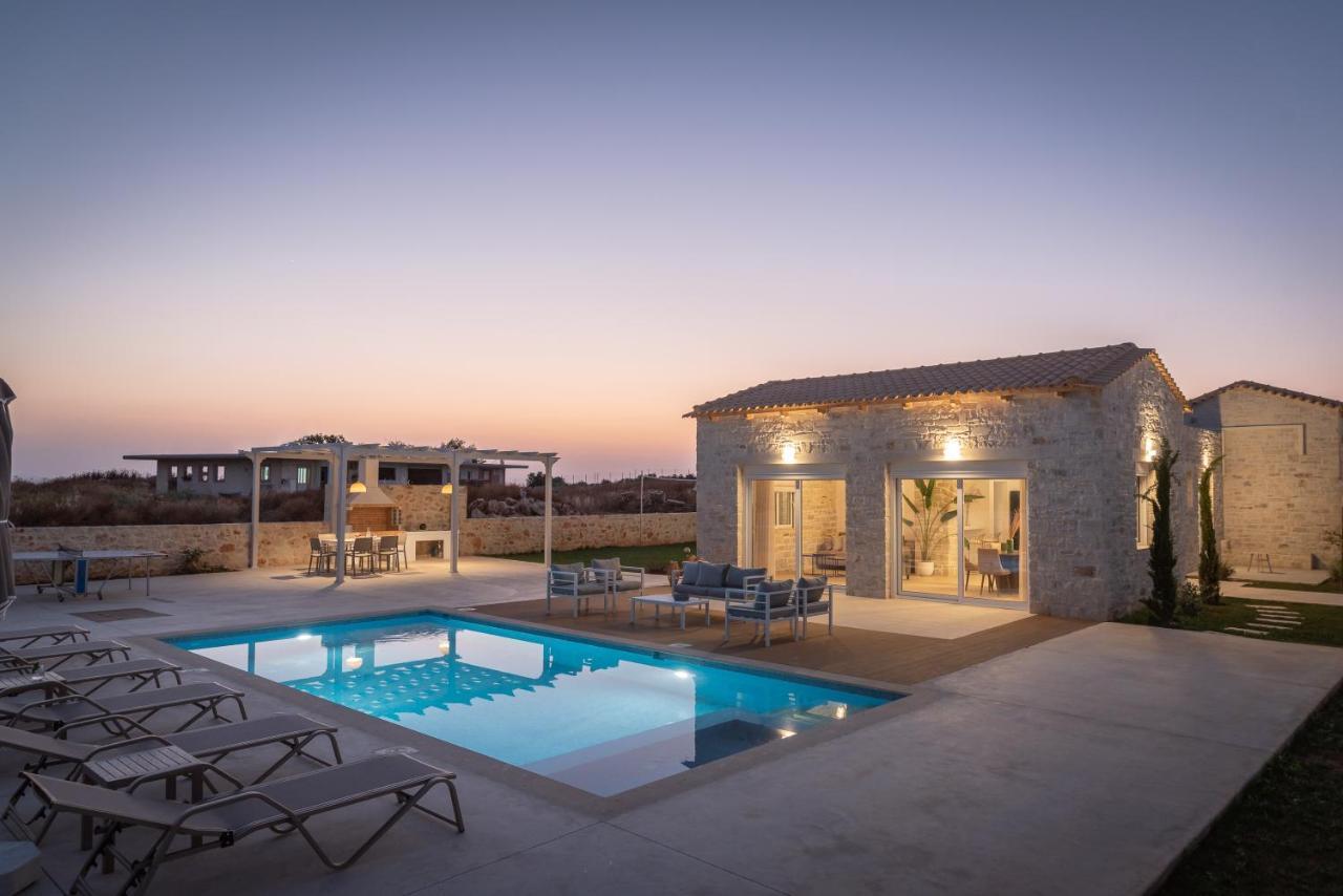 Evaero Villas I, Ii, Iii, IV - An Ever-So Inviting Escape, By Thinkvilla Σφάκα Εξωτερικό φωτογραφία