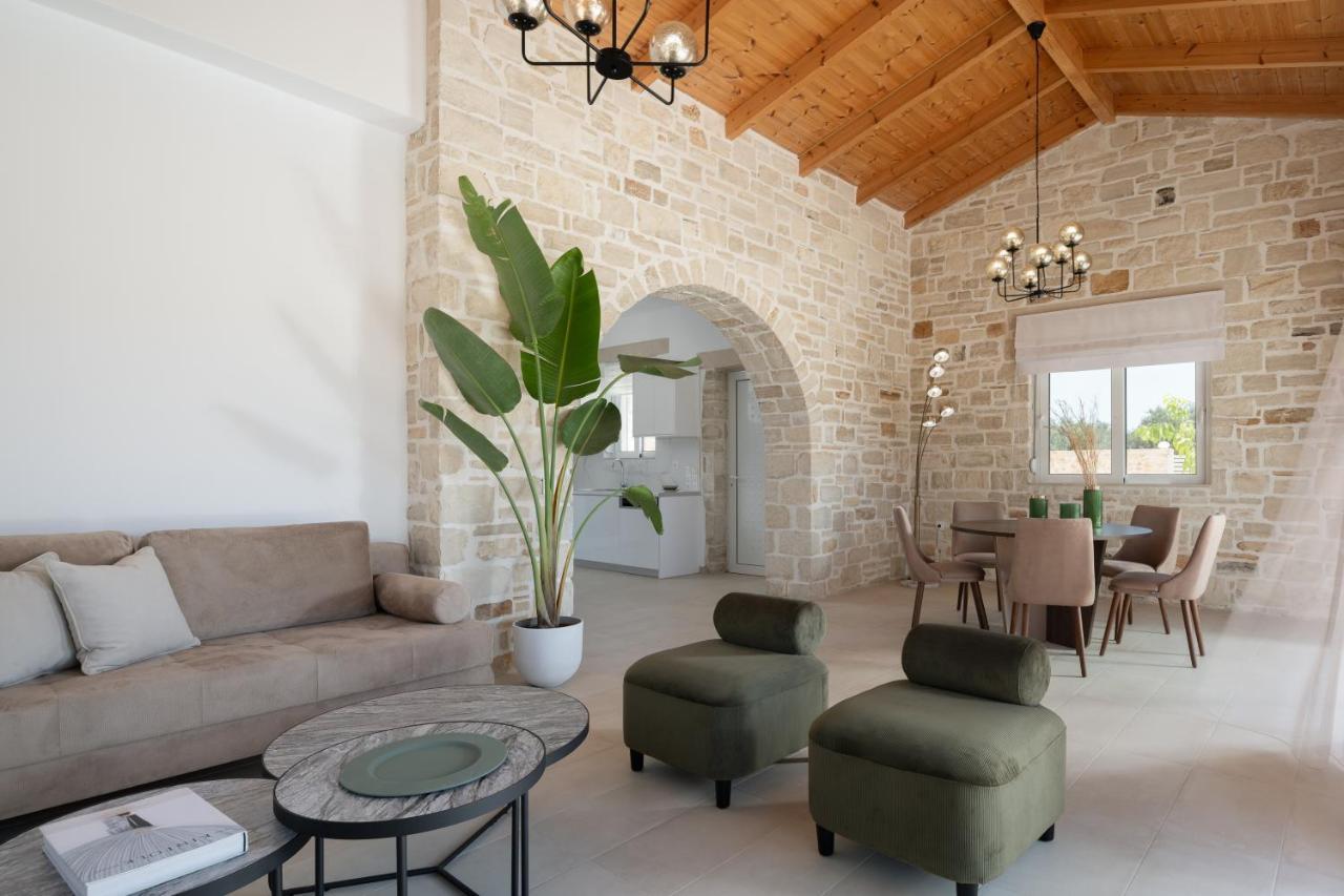 Evaero Villas I, Ii, Iii, IV - An Ever-So Inviting Escape, By Thinkvilla Σφάκα Εξωτερικό φωτογραφία