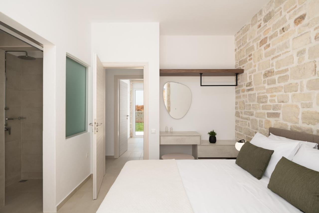 Evaero Villas I, Ii, Iii, IV - An Ever-So Inviting Escape, By Thinkvilla Σφάκα Εξωτερικό φωτογραφία