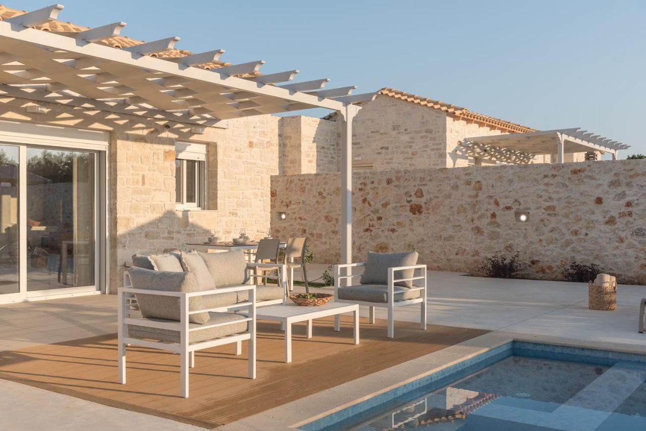 Evaero Villas I, Ii, Iii, IV - An Ever-So Inviting Escape, By Thinkvilla Σφάκα Εξωτερικό φωτογραφία