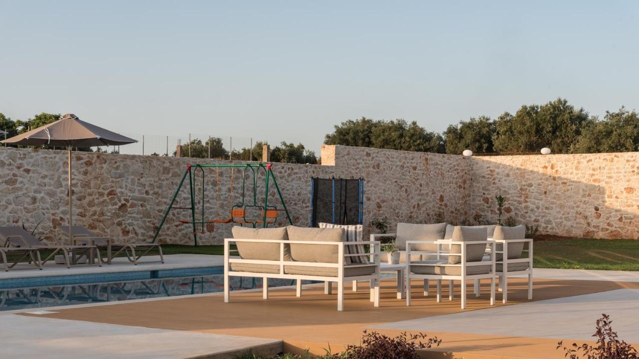 Evaero Villas I, Ii, Iii, IV - An Ever-So Inviting Escape, By Thinkvilla Σφάκα Εξωτερικό φωτογραφία