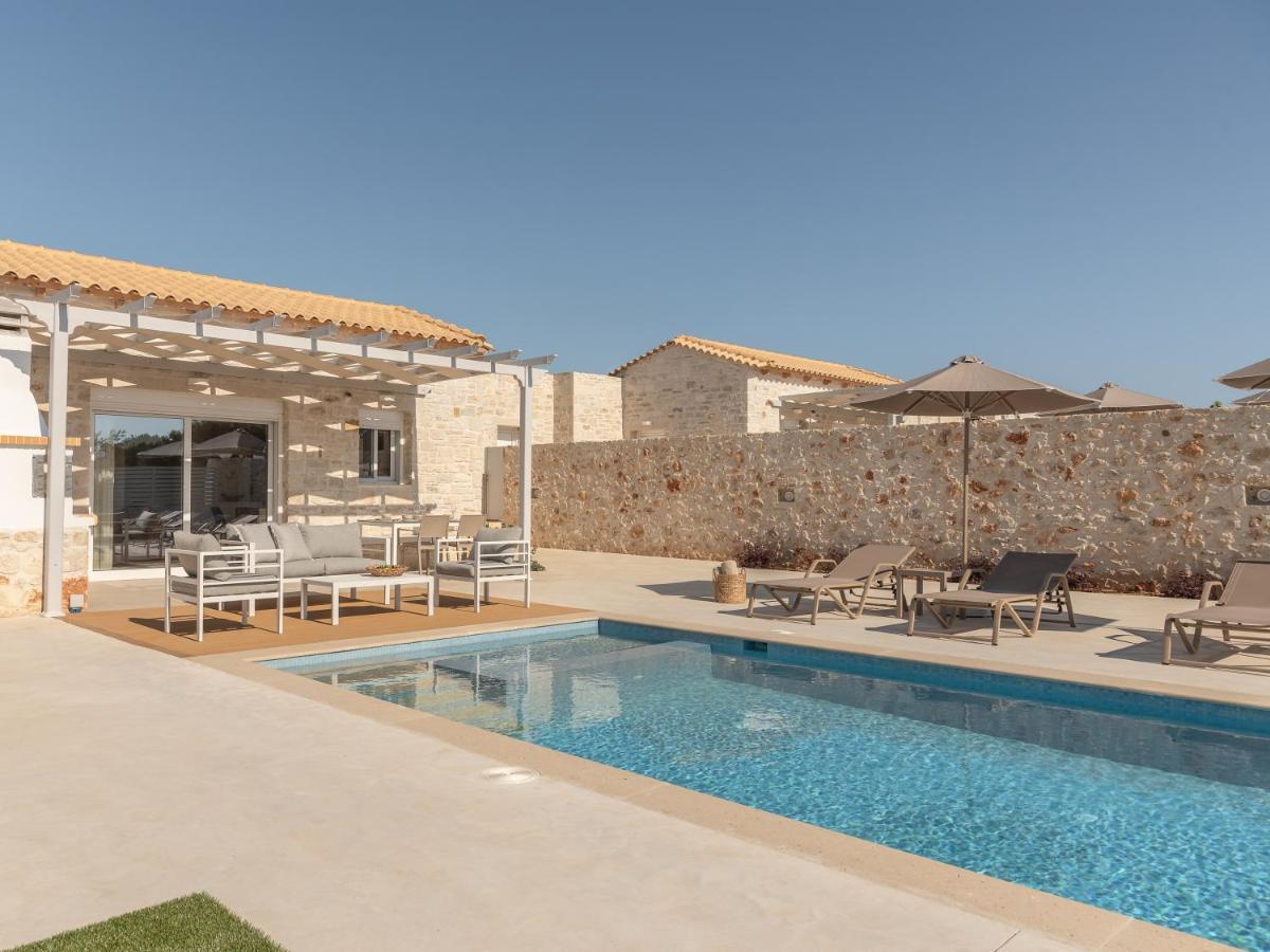 Evaero Villas I, Ii, Iii, IV - An Ever-So Inviting Escape, By Thinkvilla Σφάκα Εξωτερικό φωτογραφία