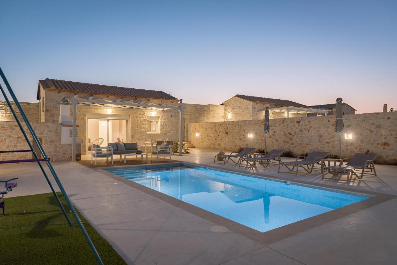 Evaero Villas I, Ii, Iii, IV - An Ever-So Inviting Escape, By Thinkvilla Σφάκα Εξωτερικό φωτογραφία